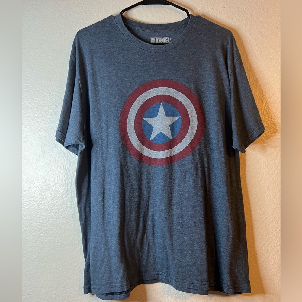 Marvel Captain America Men’s Graphic Tee -XL